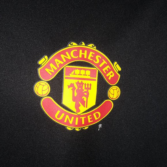 Men's Black Manchester United Raglan Travel T-Shirt - Picture 2 of 5